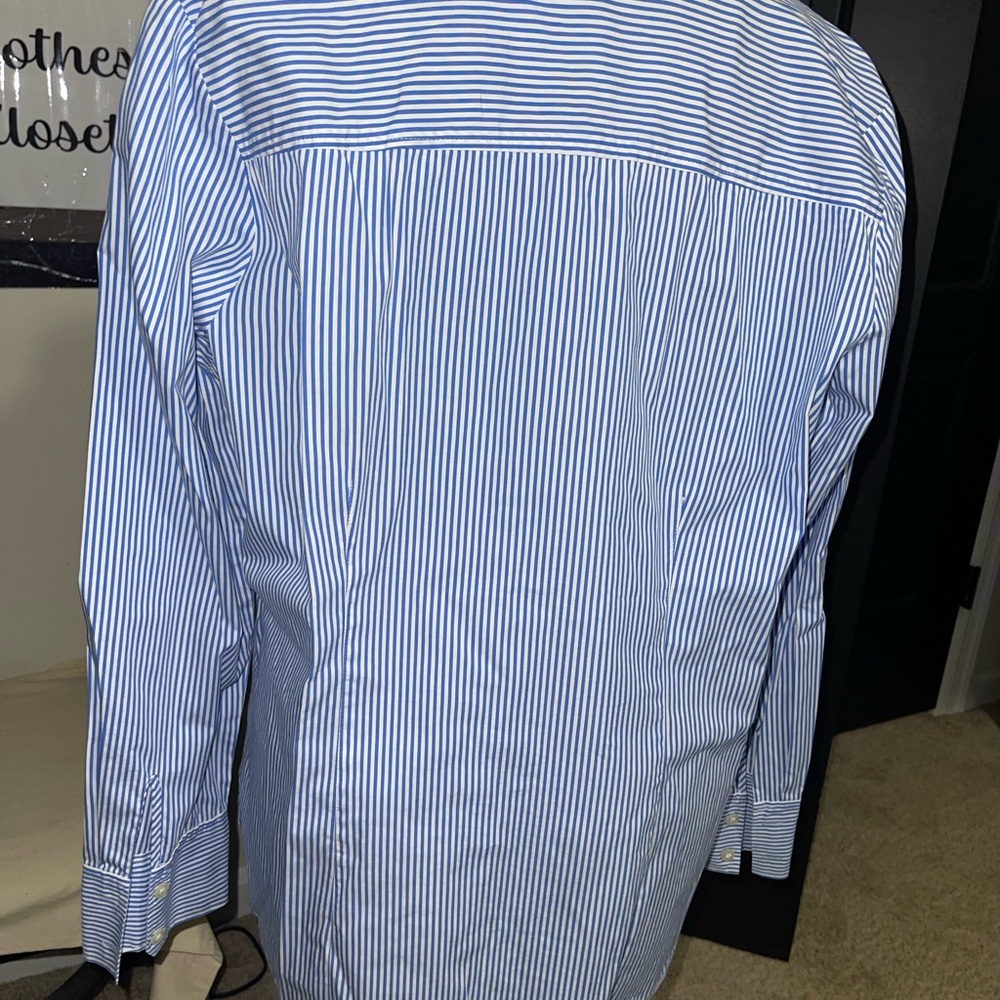 Ann Taylor women’s Blue and White Striped Dress Shirt - Picture 4 of 4